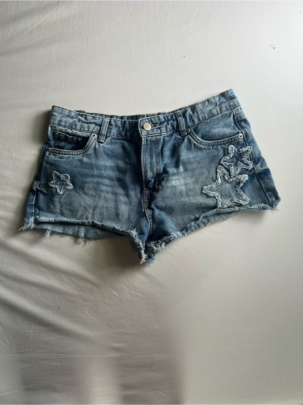 refuge Blue Denim Star Patch Cutoff Shorts